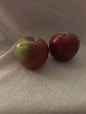 Realistic Decorative Apples - Red and Green